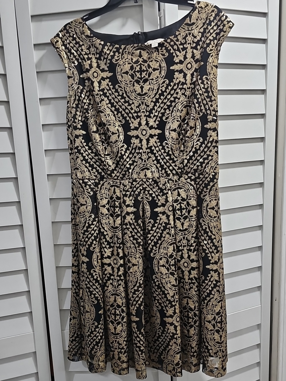 Eva Mendez black and Gold Embroidered Midi Dress